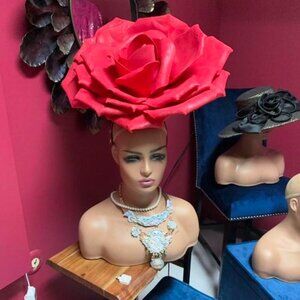Red Rose Hat